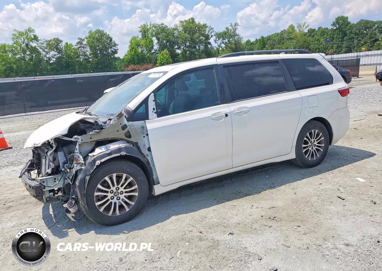 2019 Toyota Sienna Xle 8-Passenger