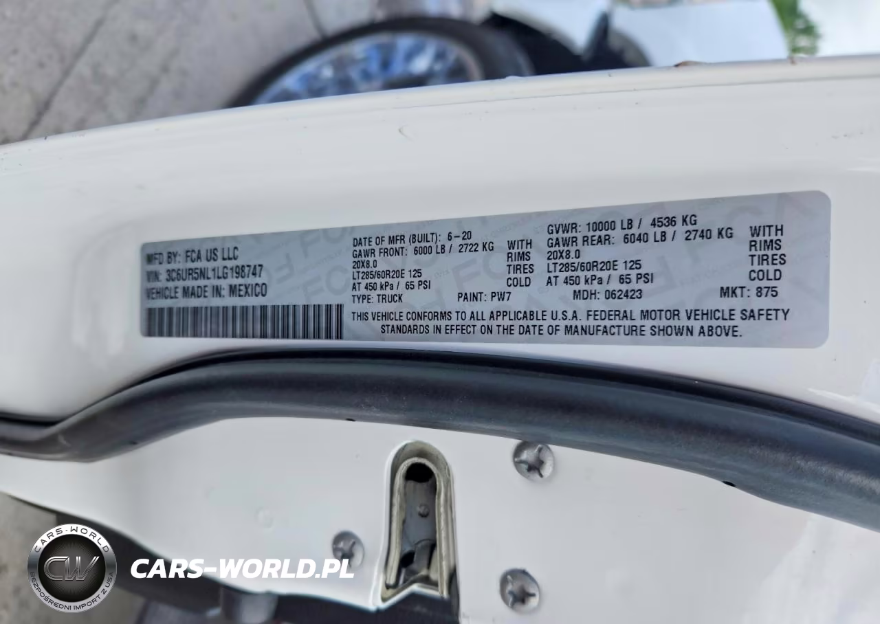 2020 Ram 2500 Laramie VIN:3C6UR5NL1LG198747 - 12
