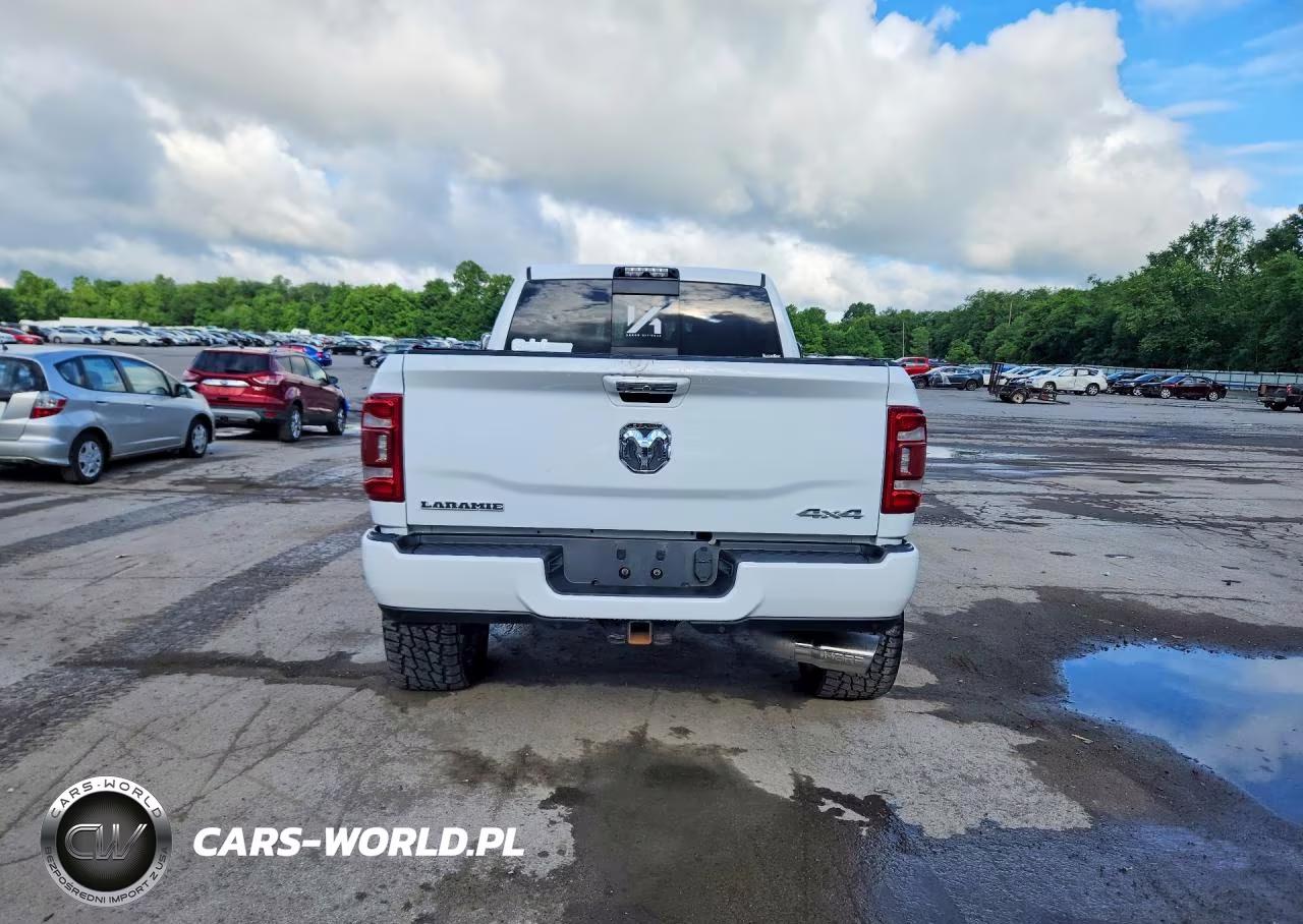2020 Ram 2500 Laramie VIN:3C6UR5NL1LG198747 - 6