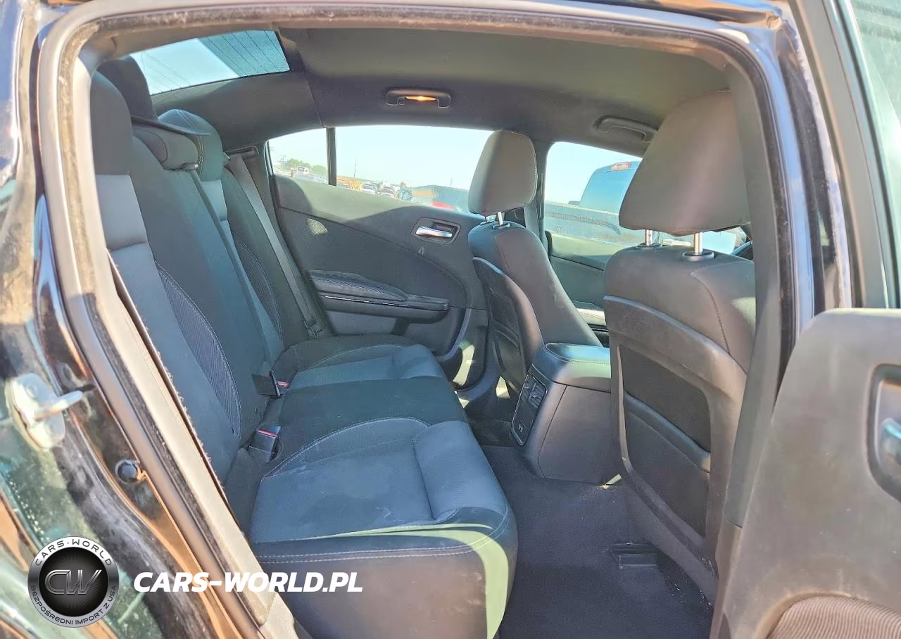 2018 Dodge Charger Sxt VIN:2C3CDXBG8JH163940 - 10