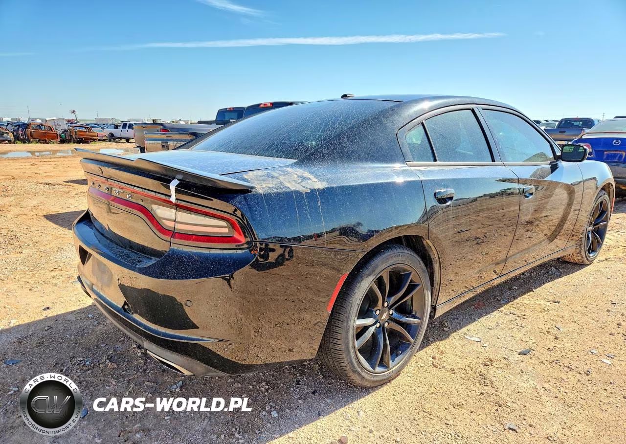 2018 Dodge Charger Sxt VIN:2C3CDXBG8JH163940 - 3