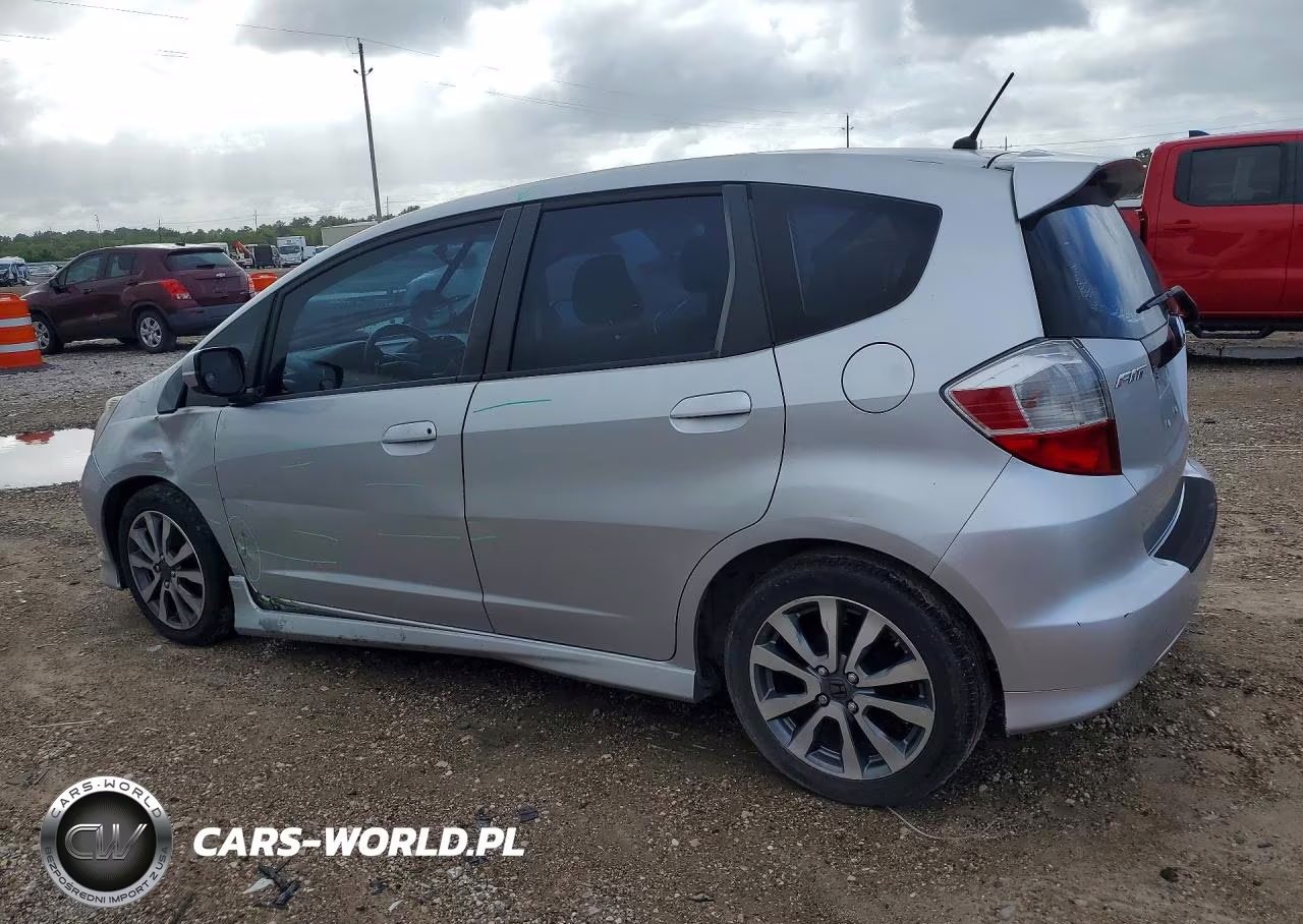 2012 Honda Fit Sport VIN:JHMGE8H51CC034772 - 2