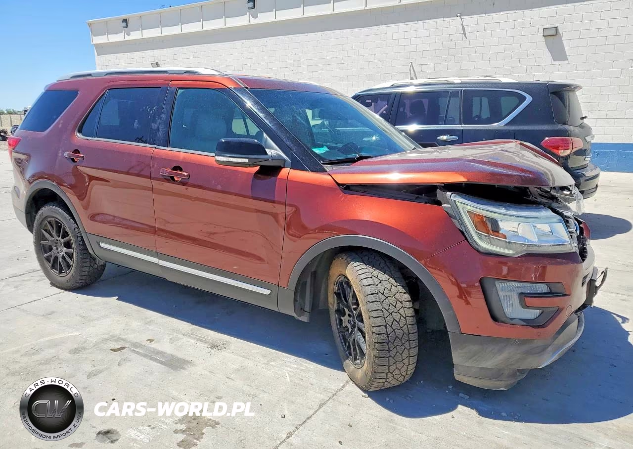 2016 Ford Explorer Xlt VIN:1FM5K8D85GGB18413 - 4