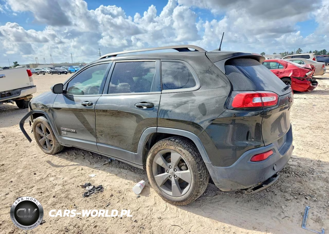 2016 Jeep Cherokee Latitude VIN:1C4PJLCB4GW346277 - 2