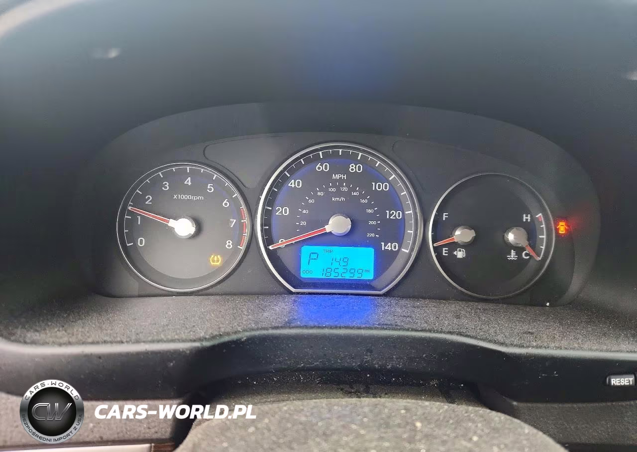 2012 Hyundai Santa Fe Gls VIN:5XYZGDABXCG093117 - 9