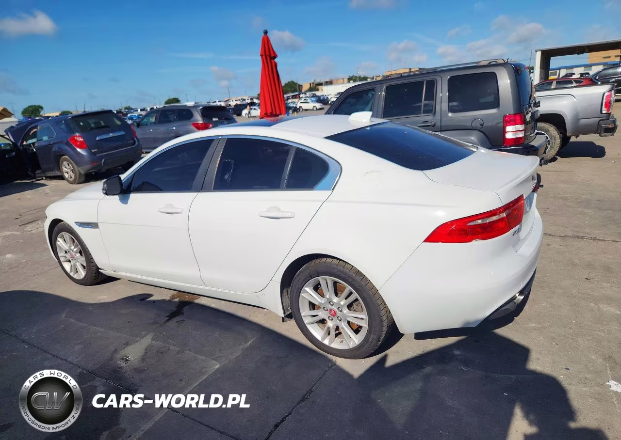 2018 Jaguar Xe Premium VIN:SAJAD4FX7JCP34754 - 2