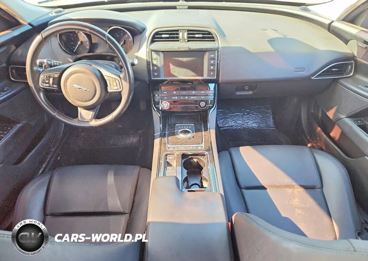 2018 Jaguar Xe Premium VIN:SAJAD4FX7JCP34754 - 8