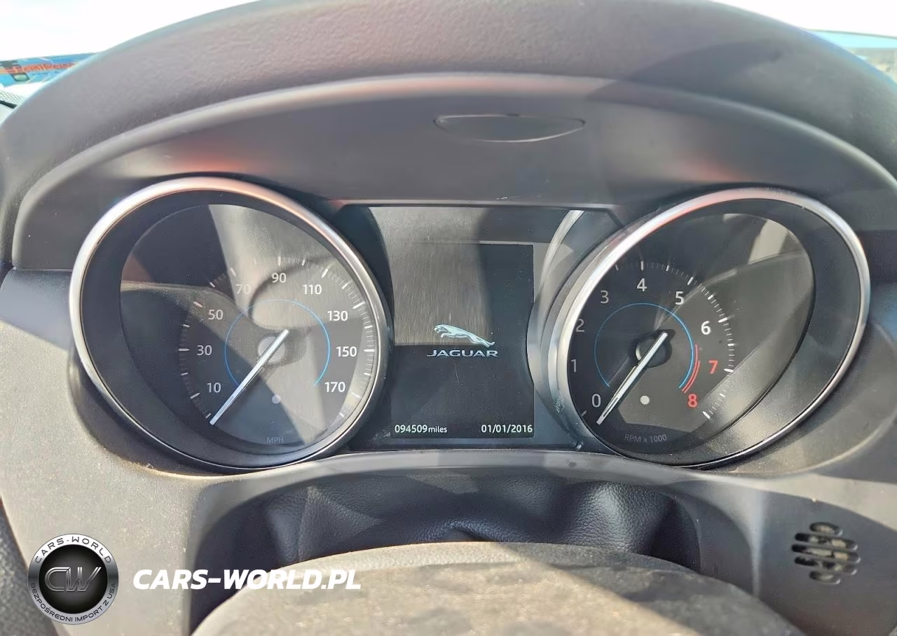 2018 Jaguar Xe Premium VIN:SAJAD4FX7JCP34754 - 9