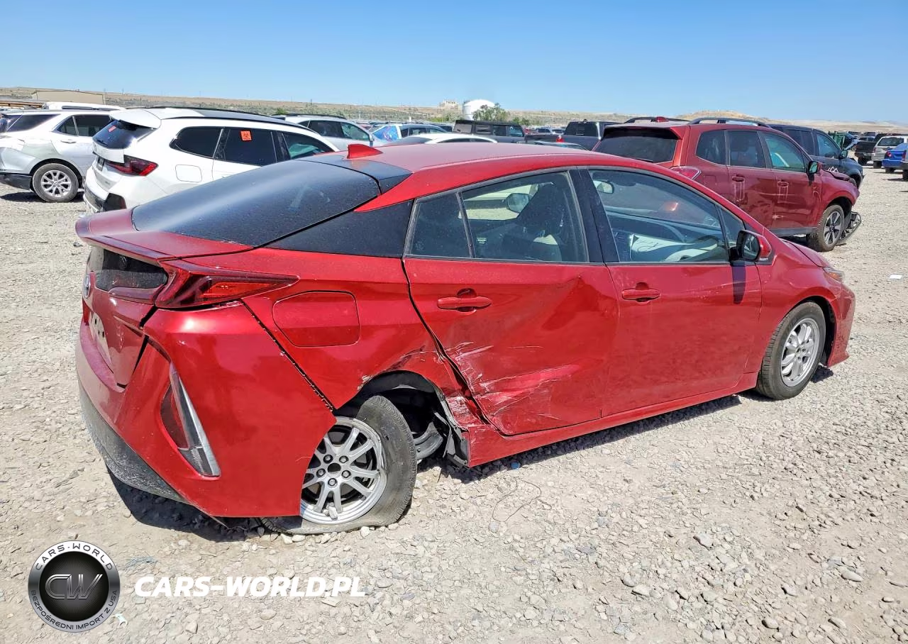 2017 Toyota Prius Prime Plus VIN:JTDKARFP8H3065736 - 3