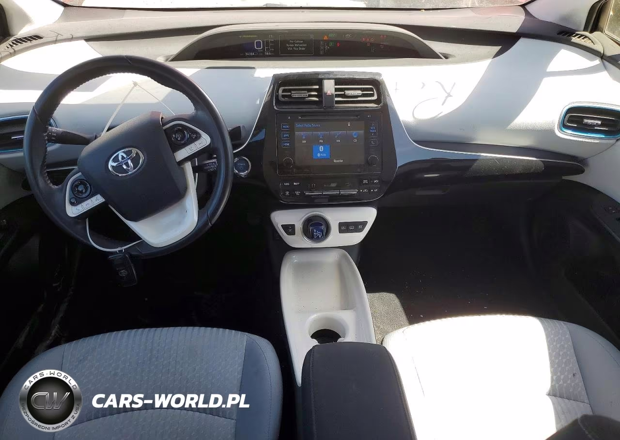 2017 Toyota Prius Prime Plus VIN:JTDKARFP8H3065736 - 8