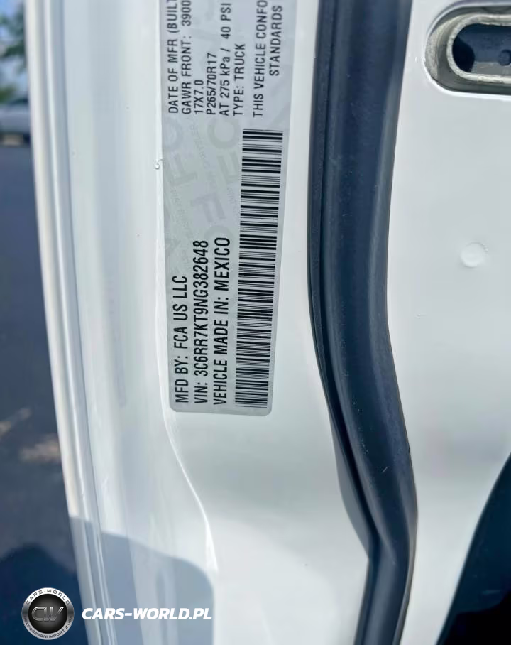 2022 Ram 1500 Classic Tradesman VIN:3C6RR7KT9NG382648 - 10