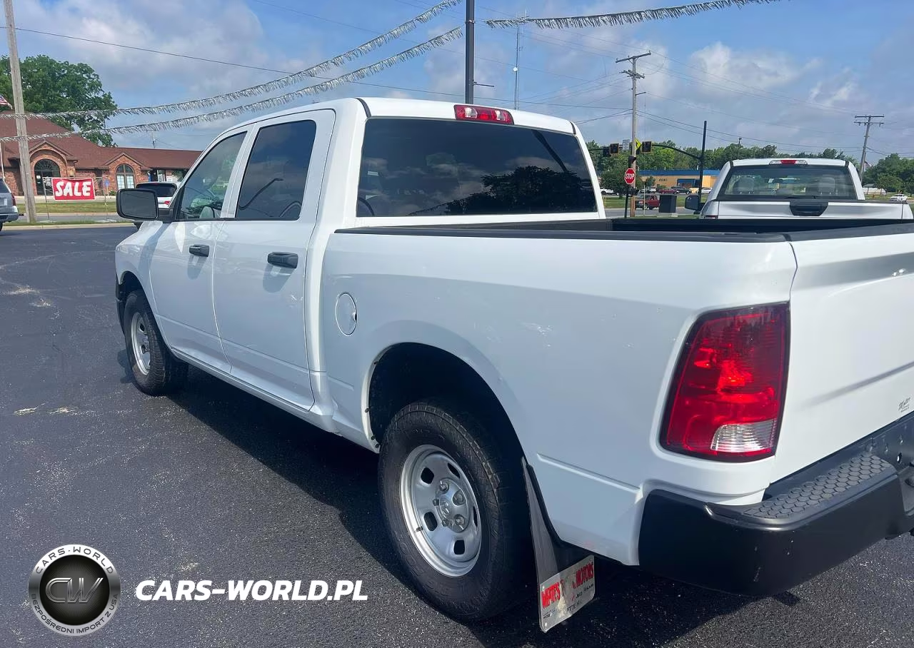 2022 Ram 1500 Classic Tradesman VIN:3C6RR7KT9NG382648 - 3