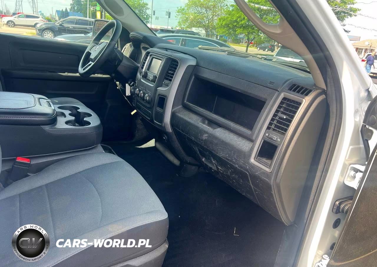 2022 Ram 1500 Classic Tradesman VIN:3C6RR7KT9NG382648 - 5