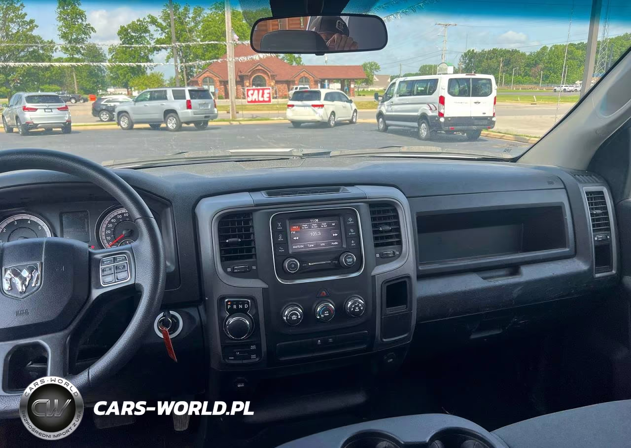 2022 Ram 1500 Classic Tradesman VIN:3C6RR7KT9NG382648 - 9