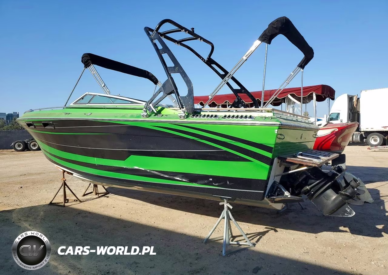 1986 Four Winns Boats 241 Liberator VIN:4WNM5067L586 - 3