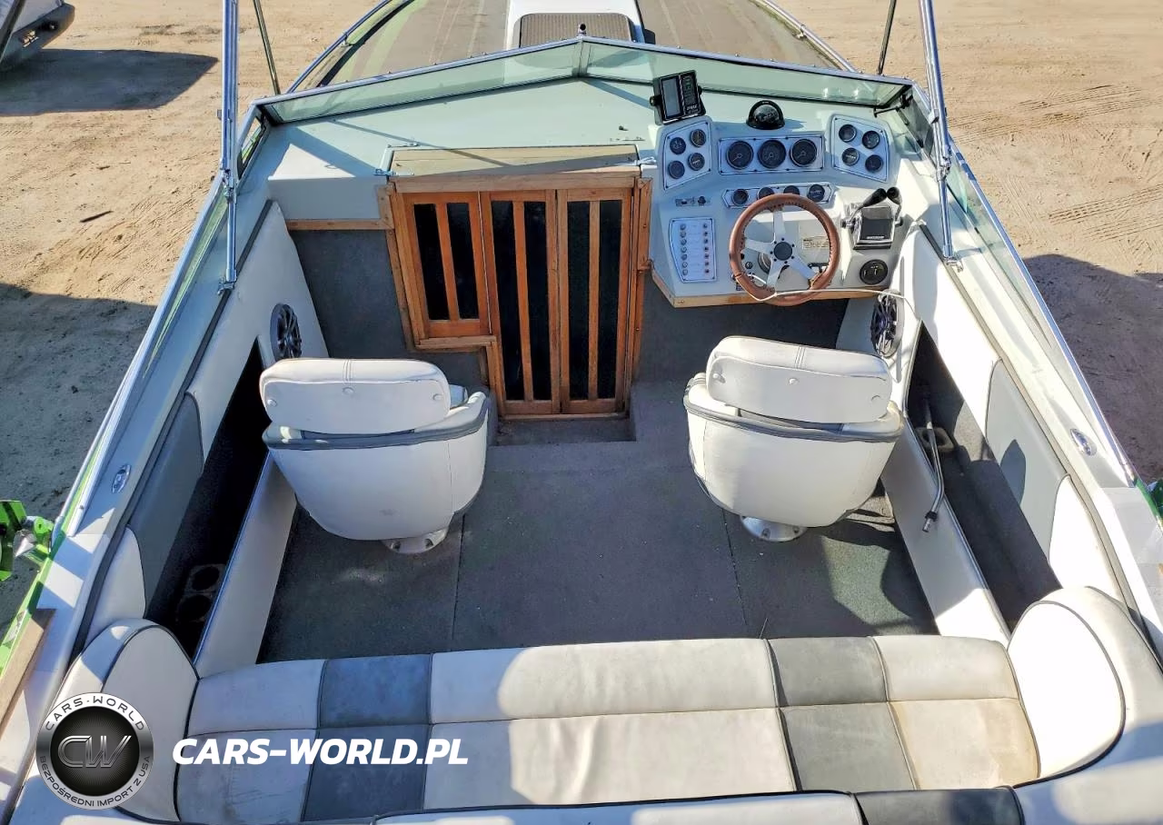 1986 Four Winns Boats 241 Liberator VIN:4WNM5067L586 - 6