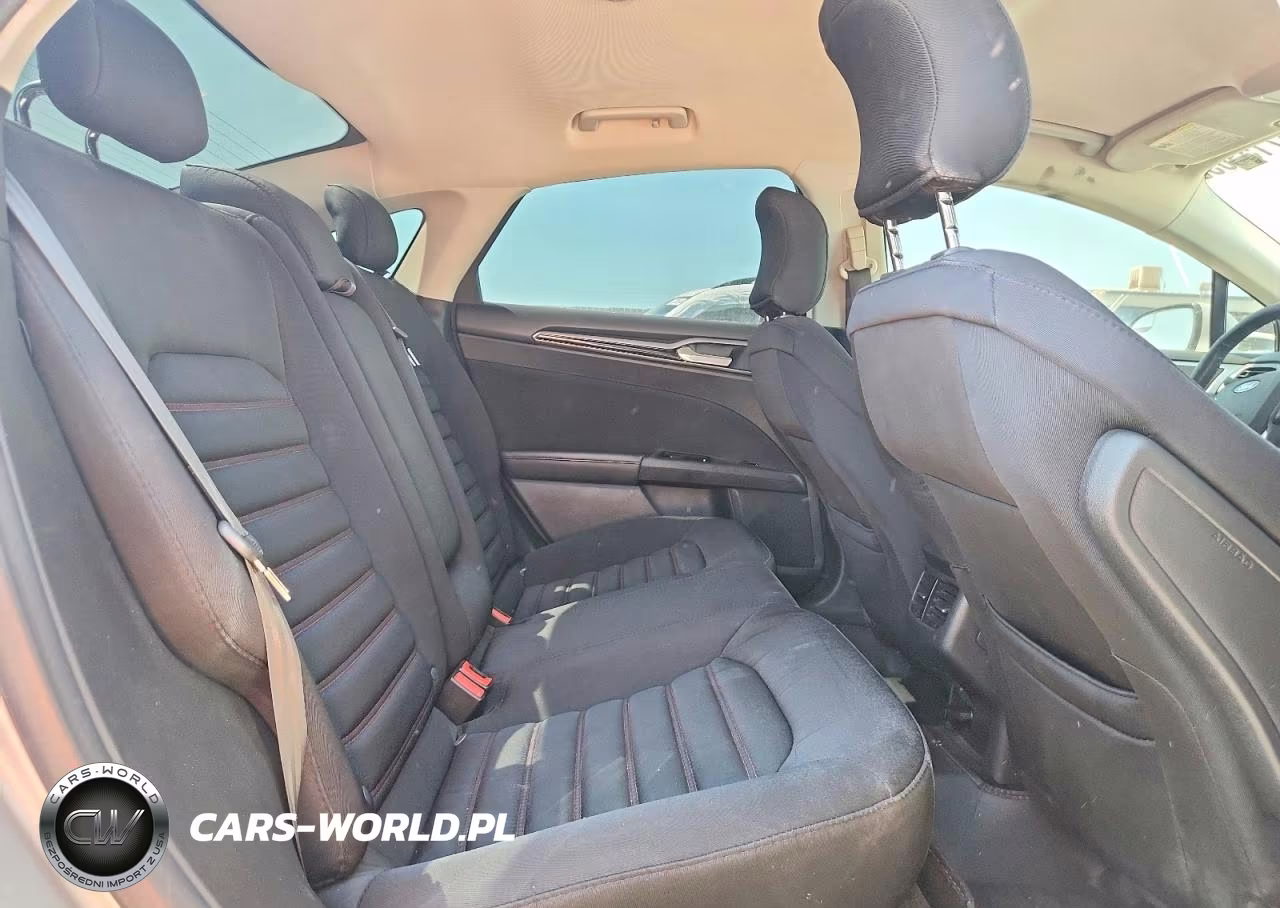 2016 Ford Fusion Se VIN:3FA6P0HD8GR391282 - 10