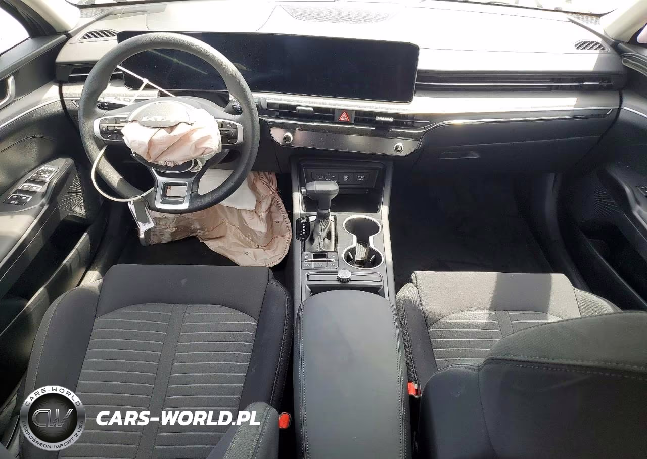 2026 Kia K5 Lxs VIN:KNAG24J76T5488158 - 8