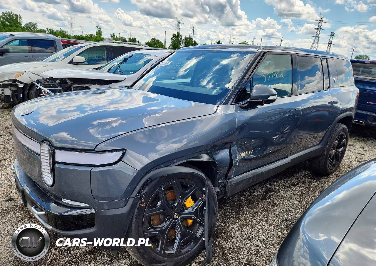 2023 Rivian R1S Adventure – zdjęcie 1 z 12
