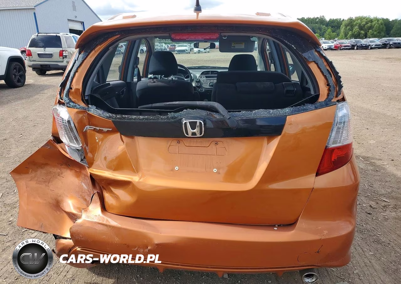 2011 Honda Fit Sport VIN:JHMGE8H57BC004982 - 6