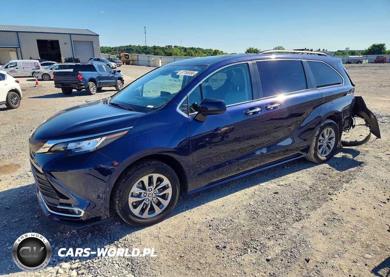 2023 Toyota Sienna Xle – zdjęcie 1 z 13