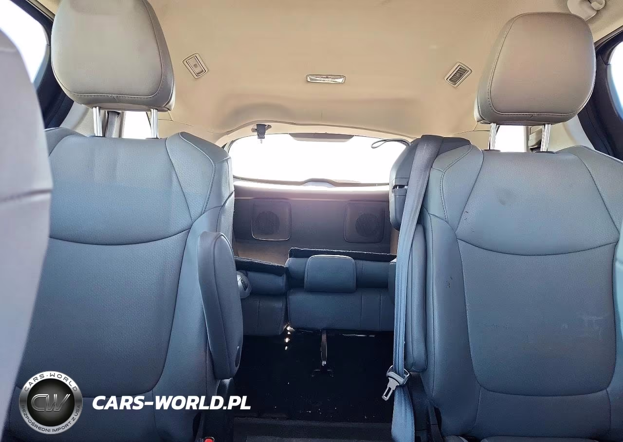 2023 Toyota Sienna Xle VIN:5TDYRKEC4PS160669 - 10