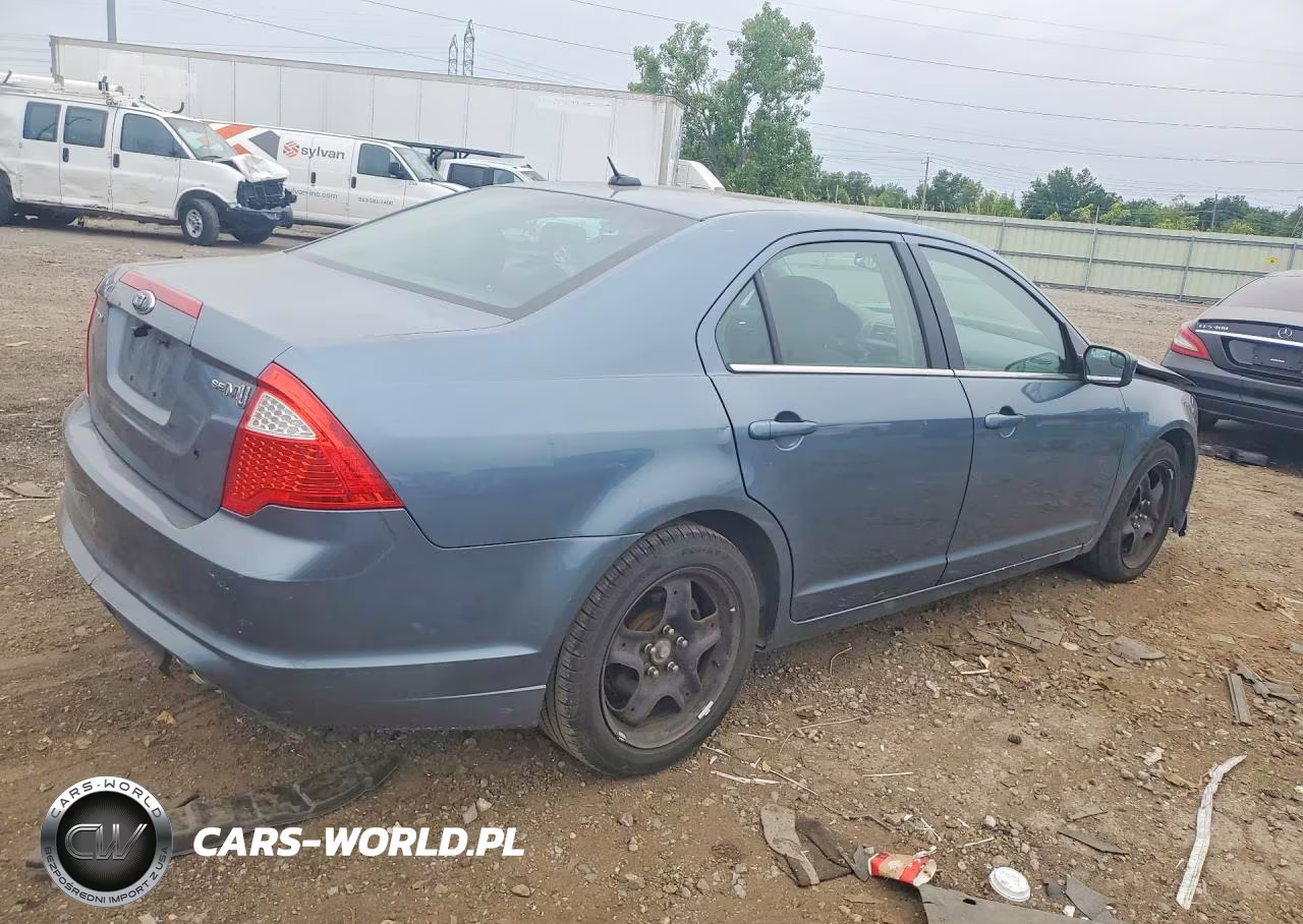 2011 Ford Fusion Se VIN:3FAHP0HA7BR255944 - 3