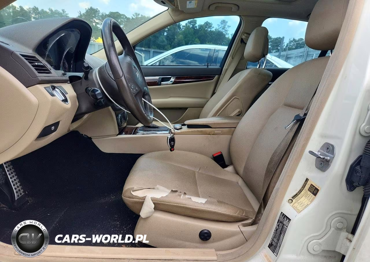 2011 Mercedes-Benz C VIN:WDDGF5EB9BR185531 - 7