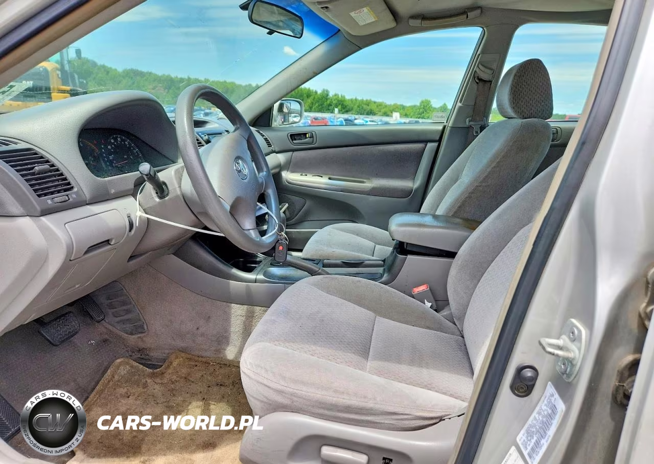 2002 Toyota Camry Le VIN:4T1BE32K02U114548 - 7