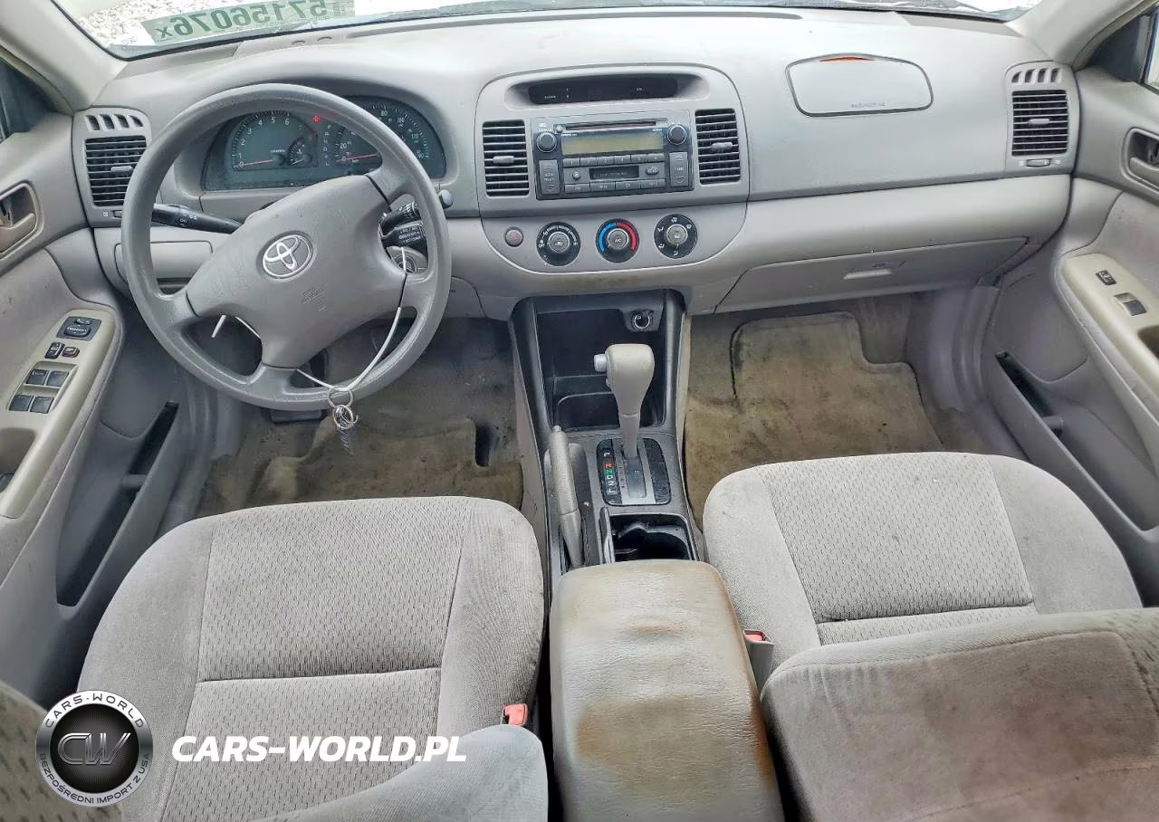 2002 Toyota Camry Le VIN:4T1BE32K02U114548 - 8