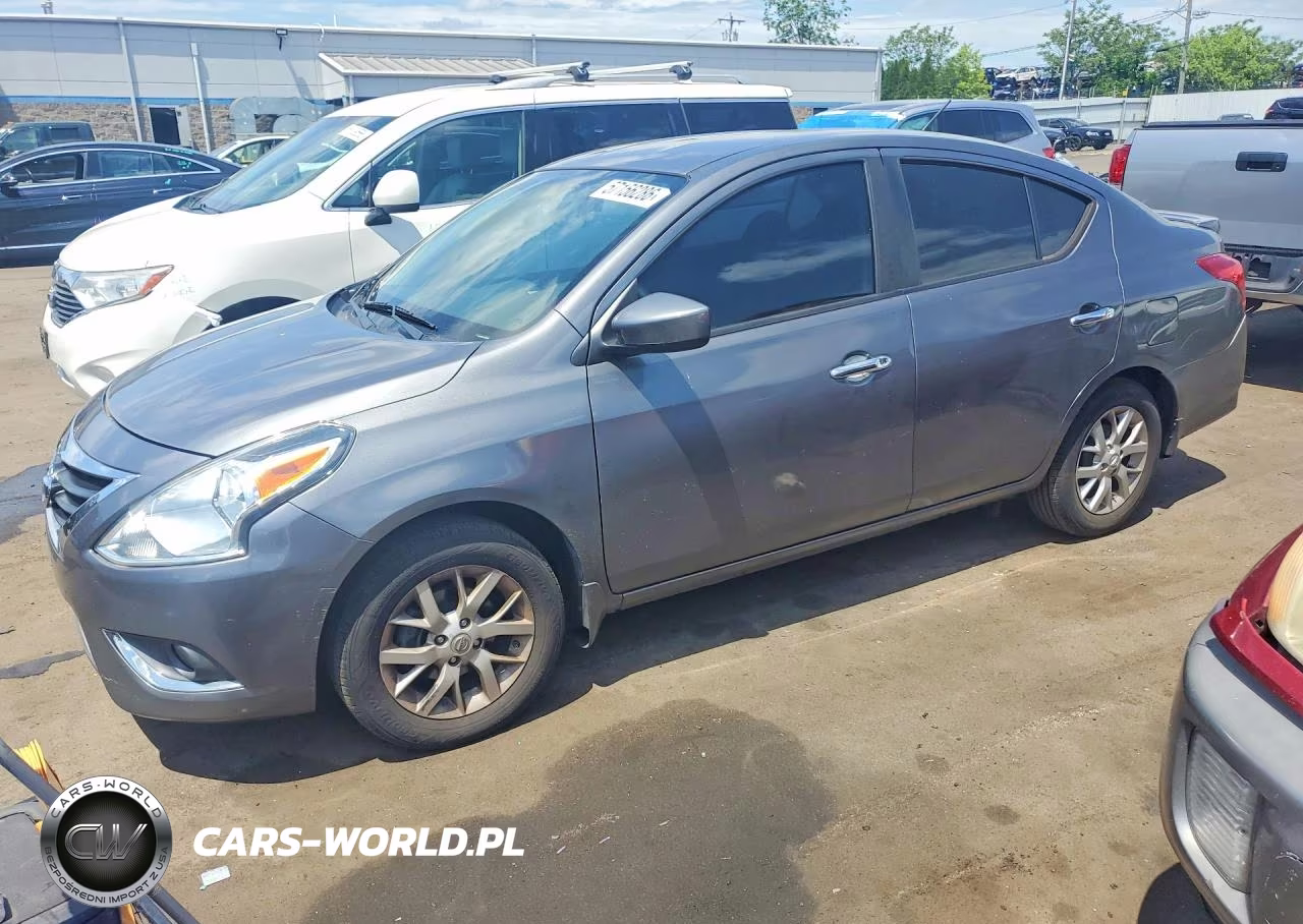 2016 Nissan Versa 1.6 Sv