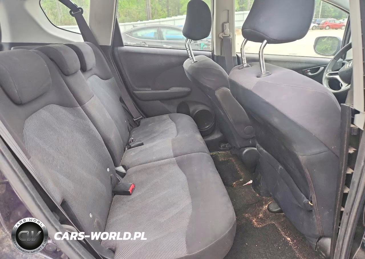 2010 Honda Fit Sport VIN:JHMGE8H41AC030807 - 10