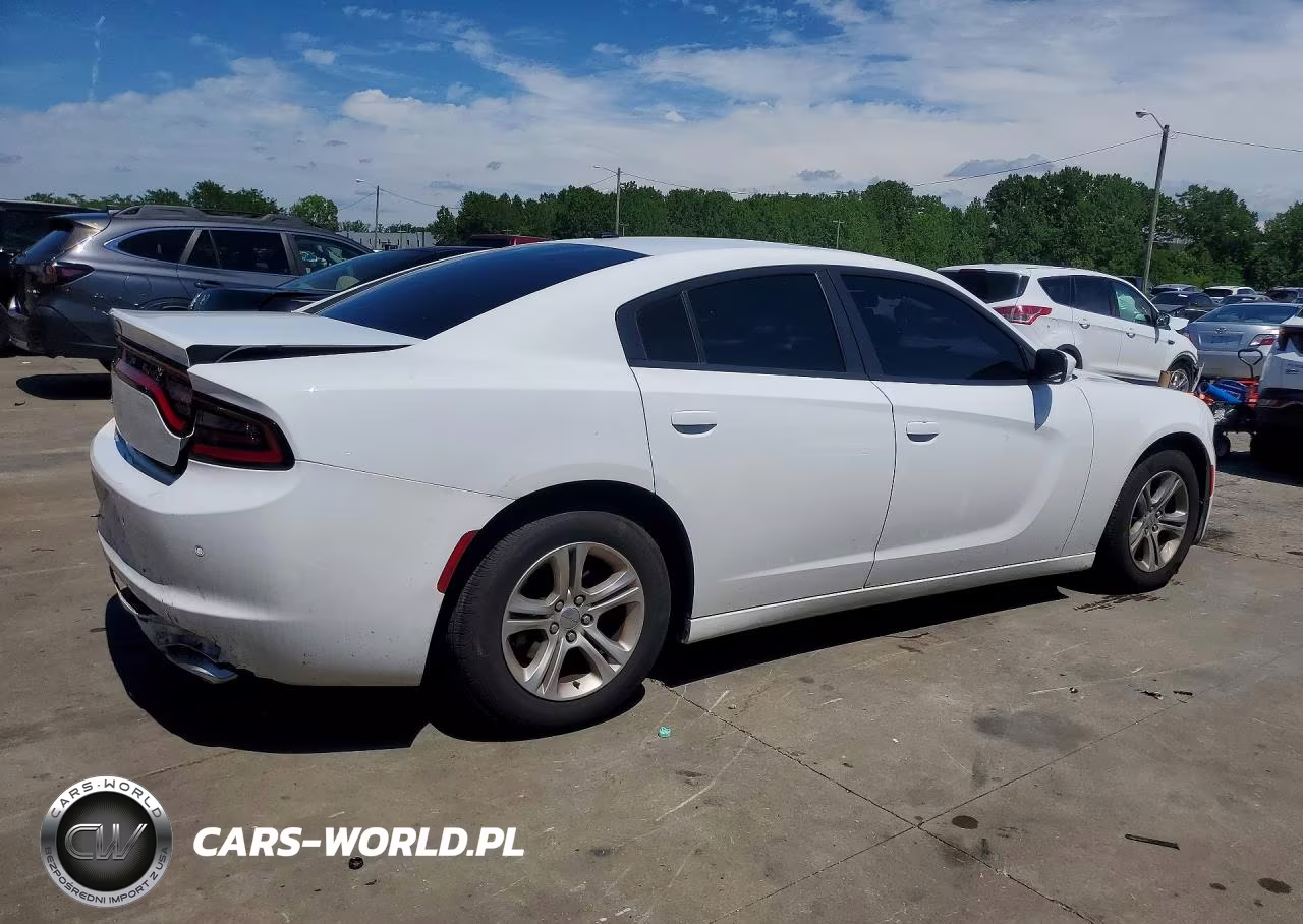 2019 Dodge Charger Sxt VIN:2C3CDXBG1KH720060 - 3