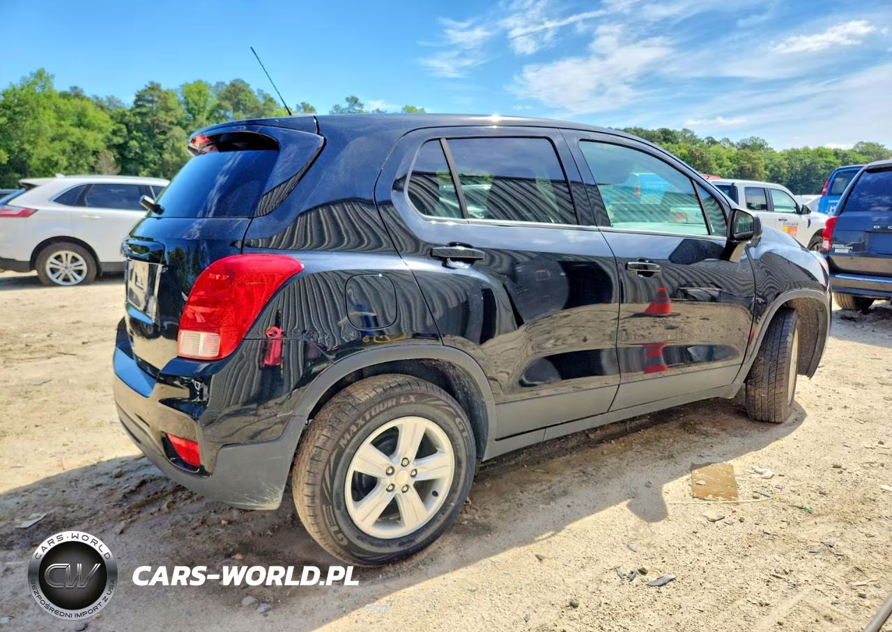 2019 Chevrolet Trax Ls VIN:3GNCJKSB6KL395478 - 3
