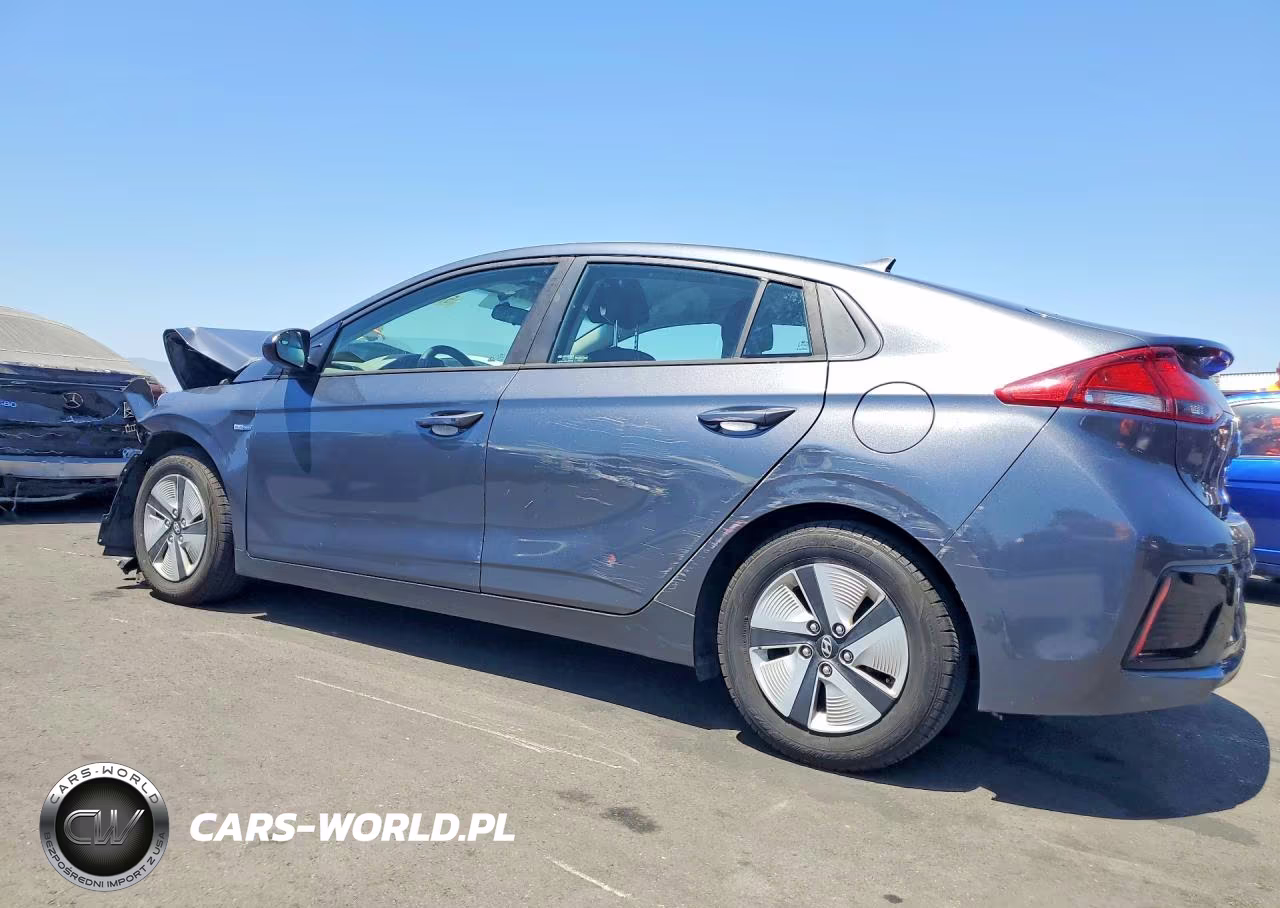2017 Hyundai Ioniq Blue VIN:KMHC65LC2HU040126 - 2