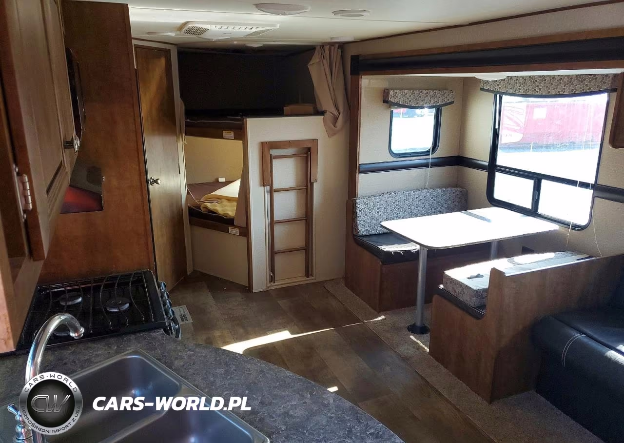 2017 Cross Roads Z-1 Camper VIN:4V0TC2725HJ010039 - 6