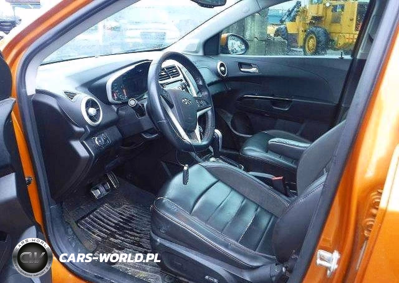 2018 Chevrolet Sonic Premier VIN:1G1JF6SB4J4107236 - 7