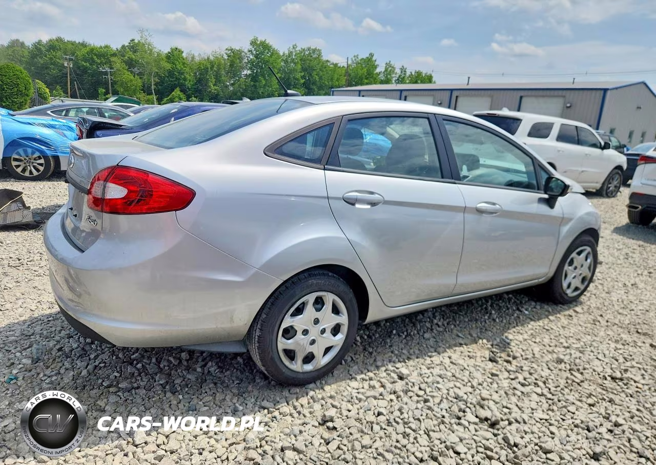 2013 Ford Fiesta Se VIN:3FADP4BJ2DM217987 - 3