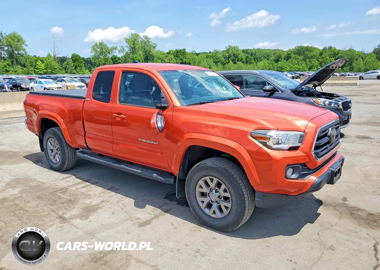 2018 Toyota Tacoma Sr5 VIN:5TFSX5ENXJX062472 - 4