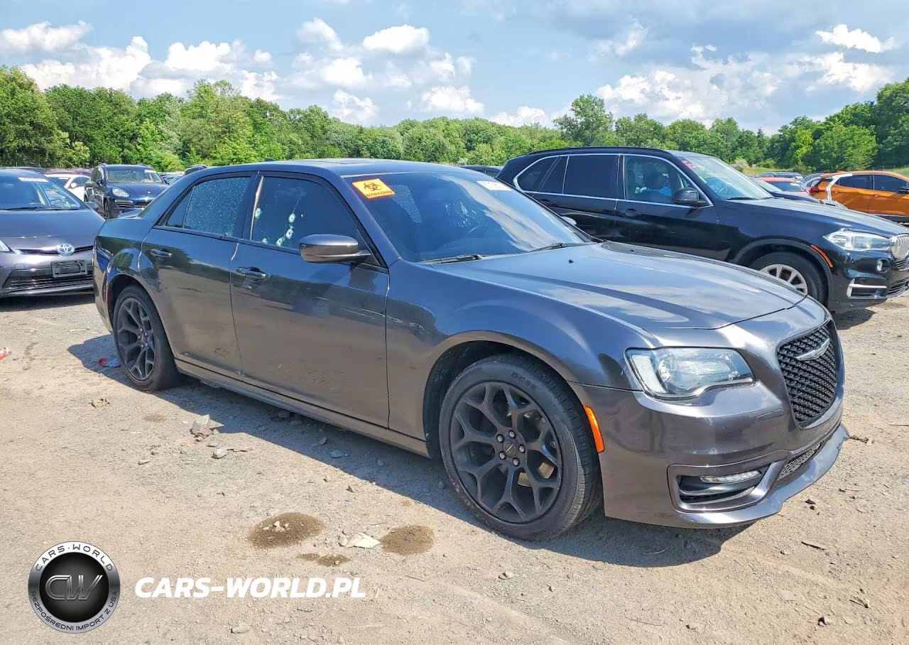 2020 Chrysler 300 S VIN:2C3CCABT8LH122997 - 4