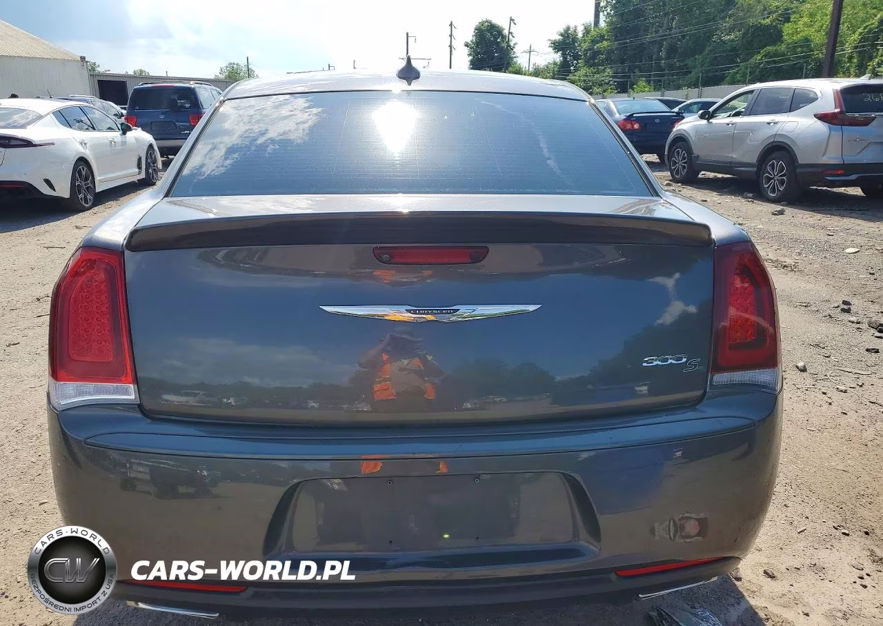 2020 Chrysler 300 S VIN:2C3CCABT8LH122997 - 6