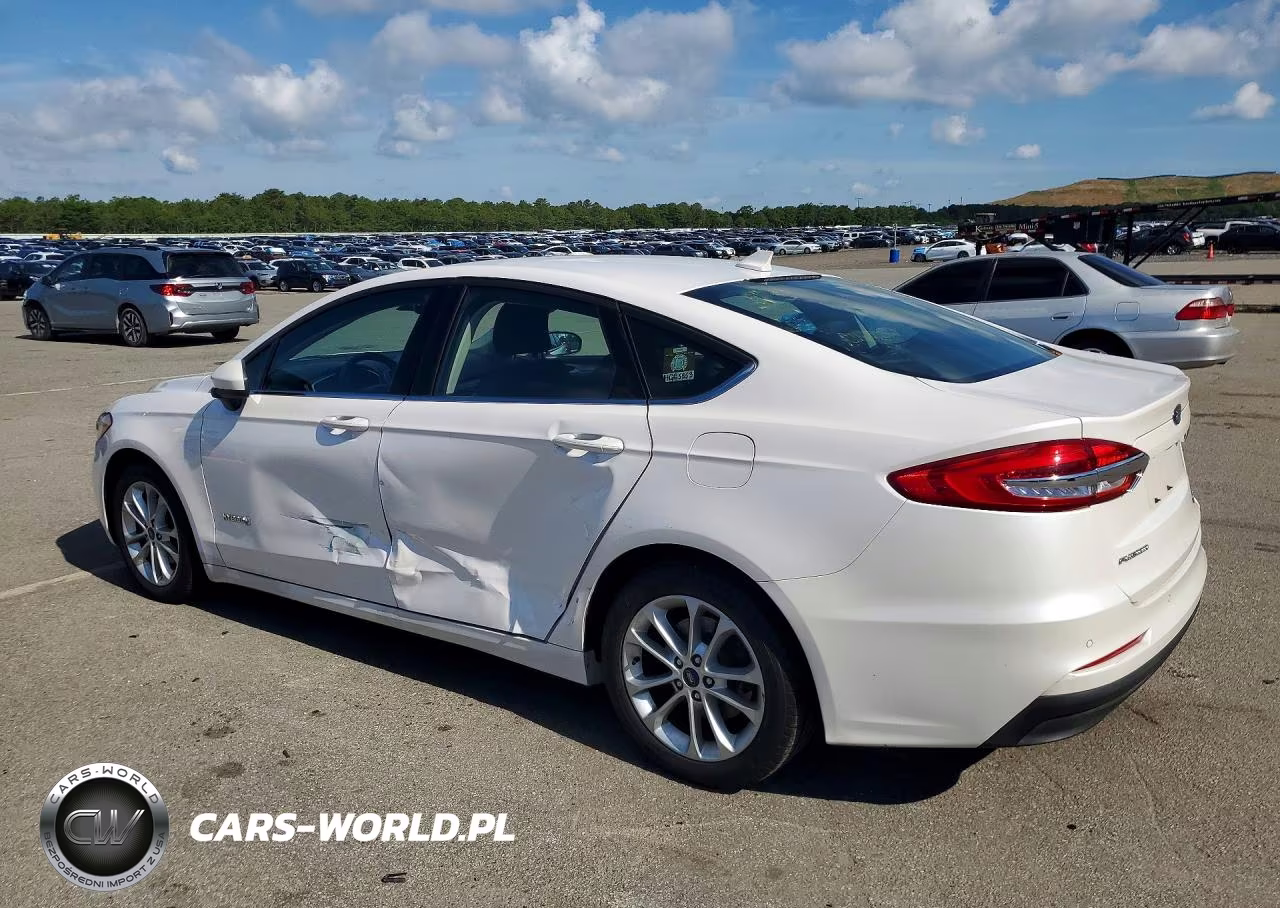 2019 Ford Fusion Se VIN:3FA6P0LU6KR157397 - 2