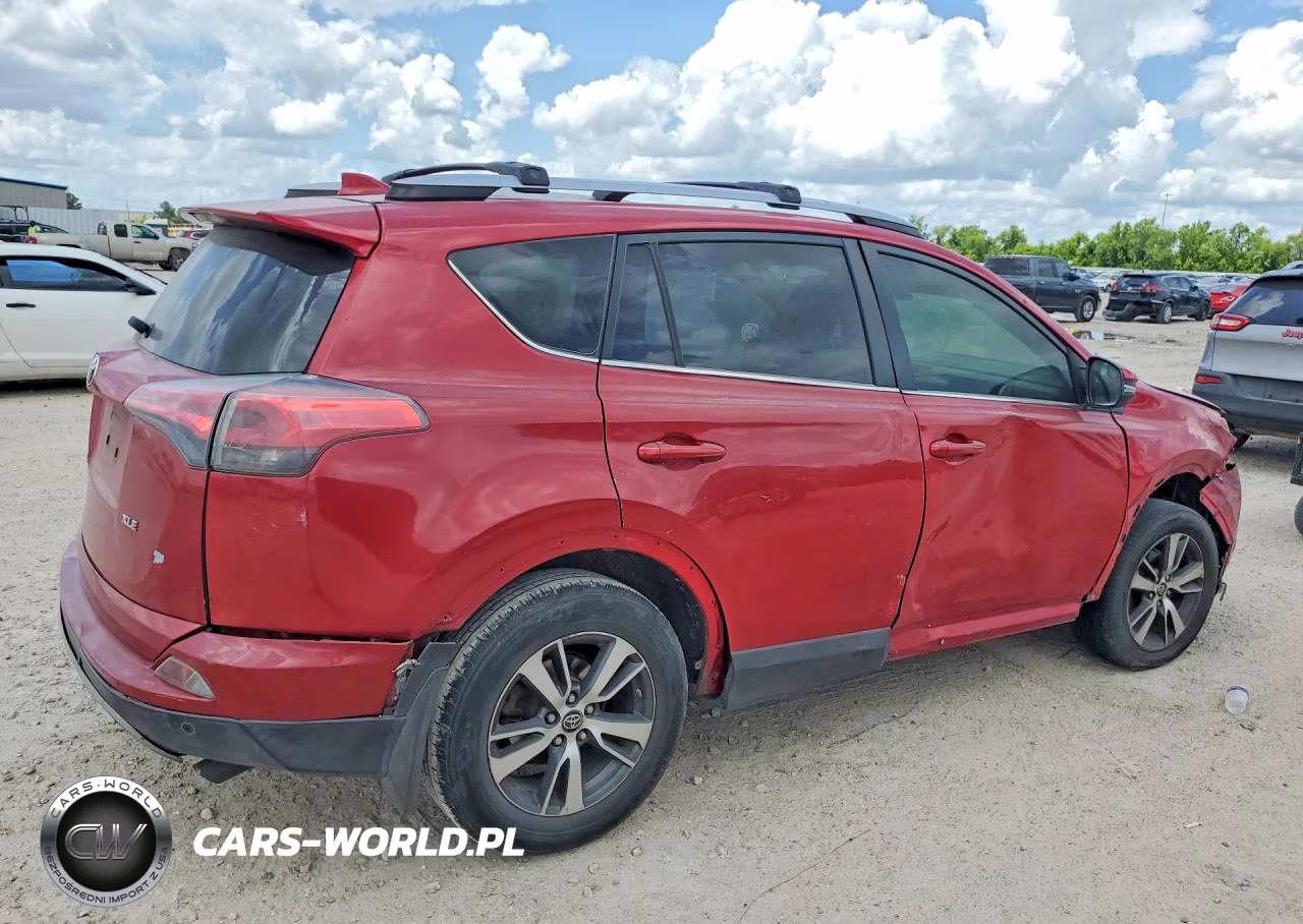 2017 Toyota Rav4 Xle VIN:JTMWFREV3HJ105526 - 3