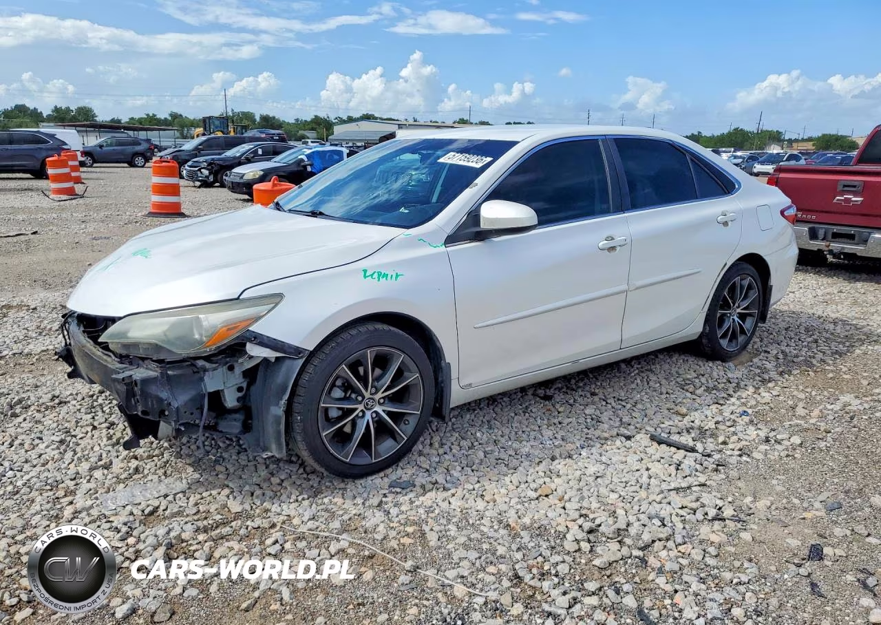 2015 Toyota Camry Xse – zdjęcie 1 z 13