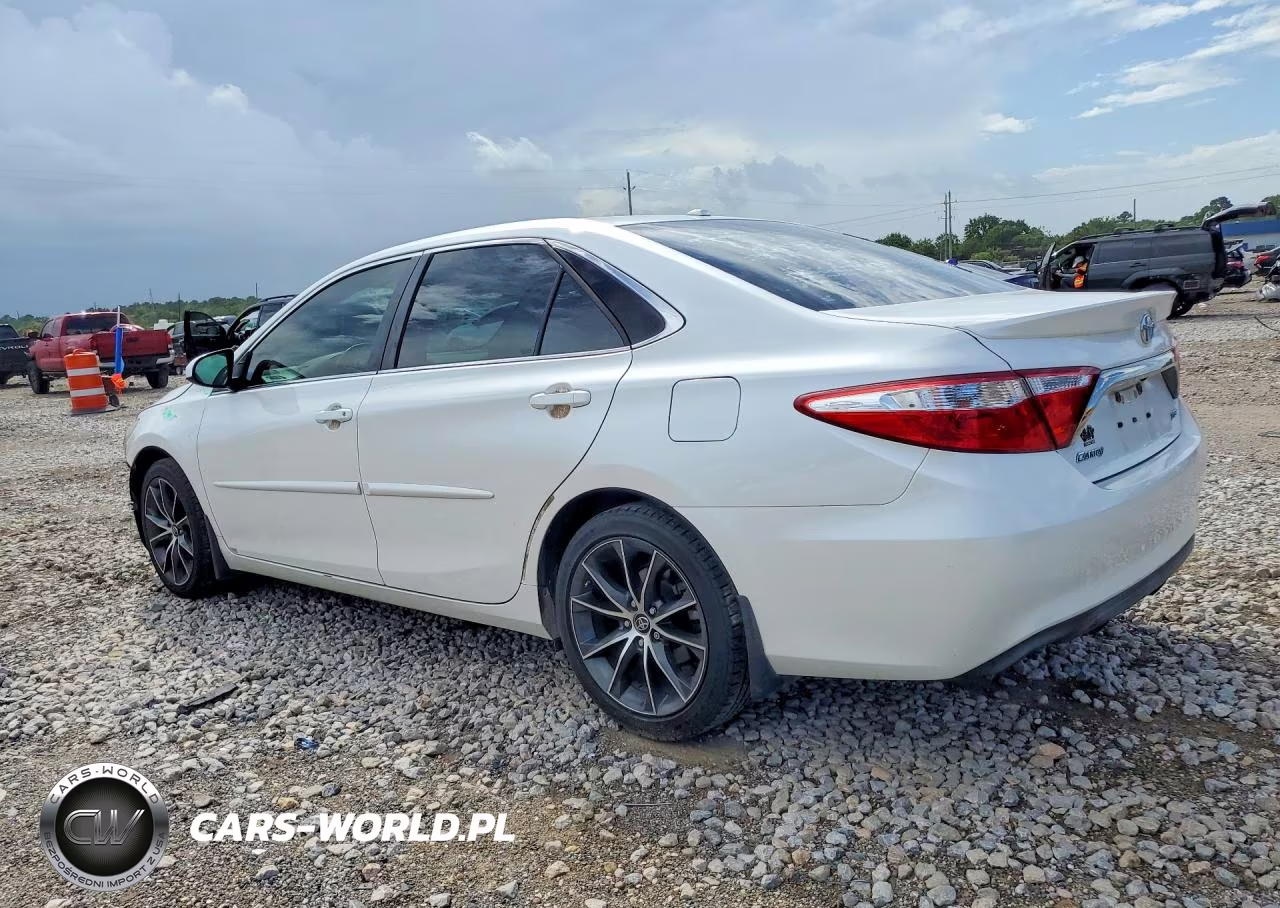 2015 Toyota Camry Xse VIN:4T1BF1FKXFU486609 - 2