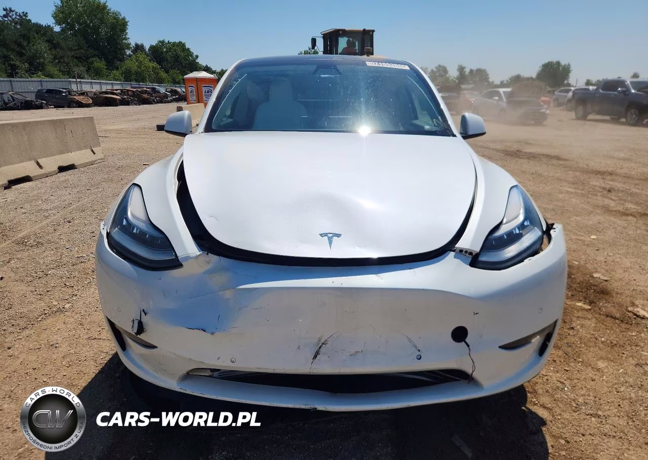 2020 Tesla Model Y VIN:5YJYGDEE3LF023756 - 5