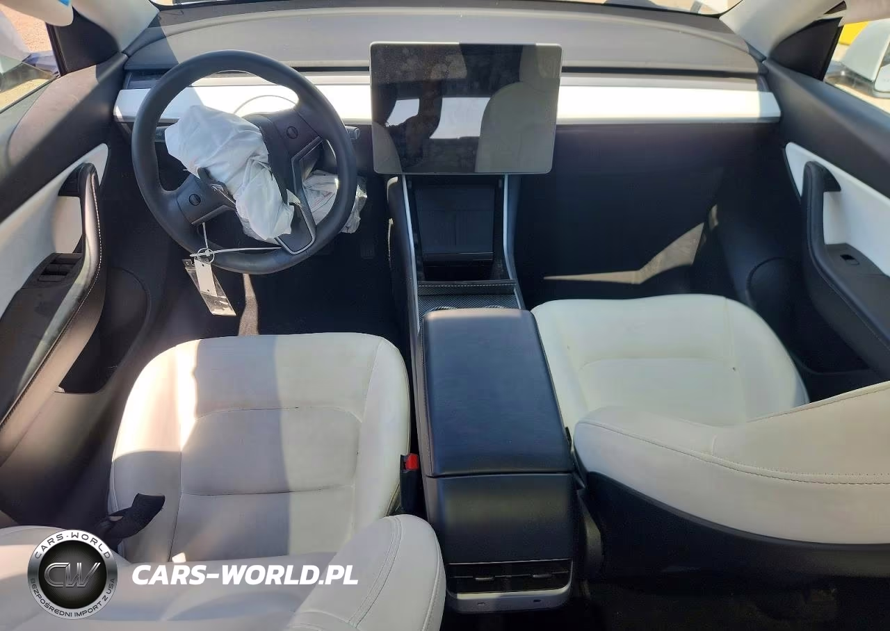 2020 Tesla Model Y VIN:5YJYGDEE3LF023756 - 8
