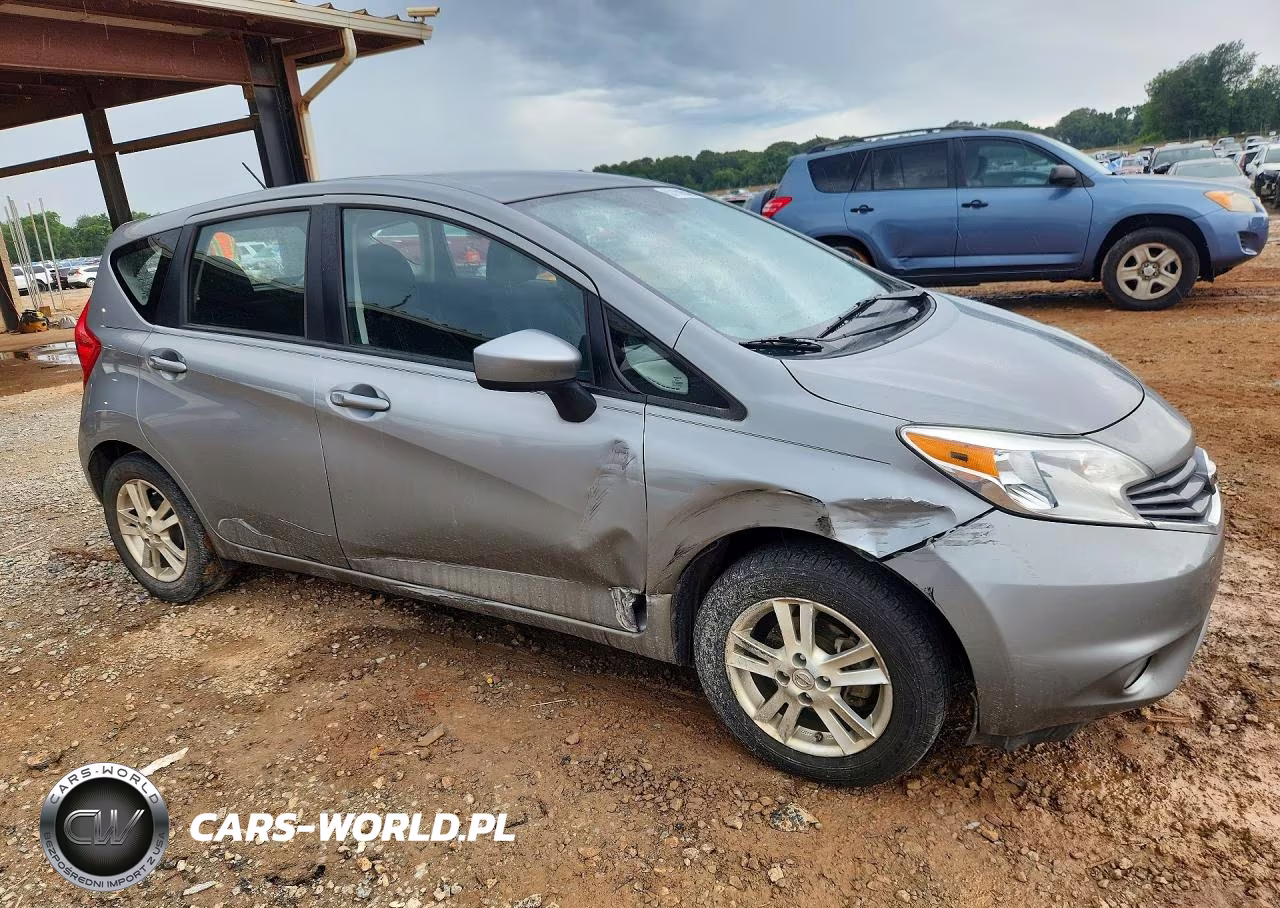 2015 Nissan Versa Note Sv VIN:3N1CE2CP5FL390739 - 4