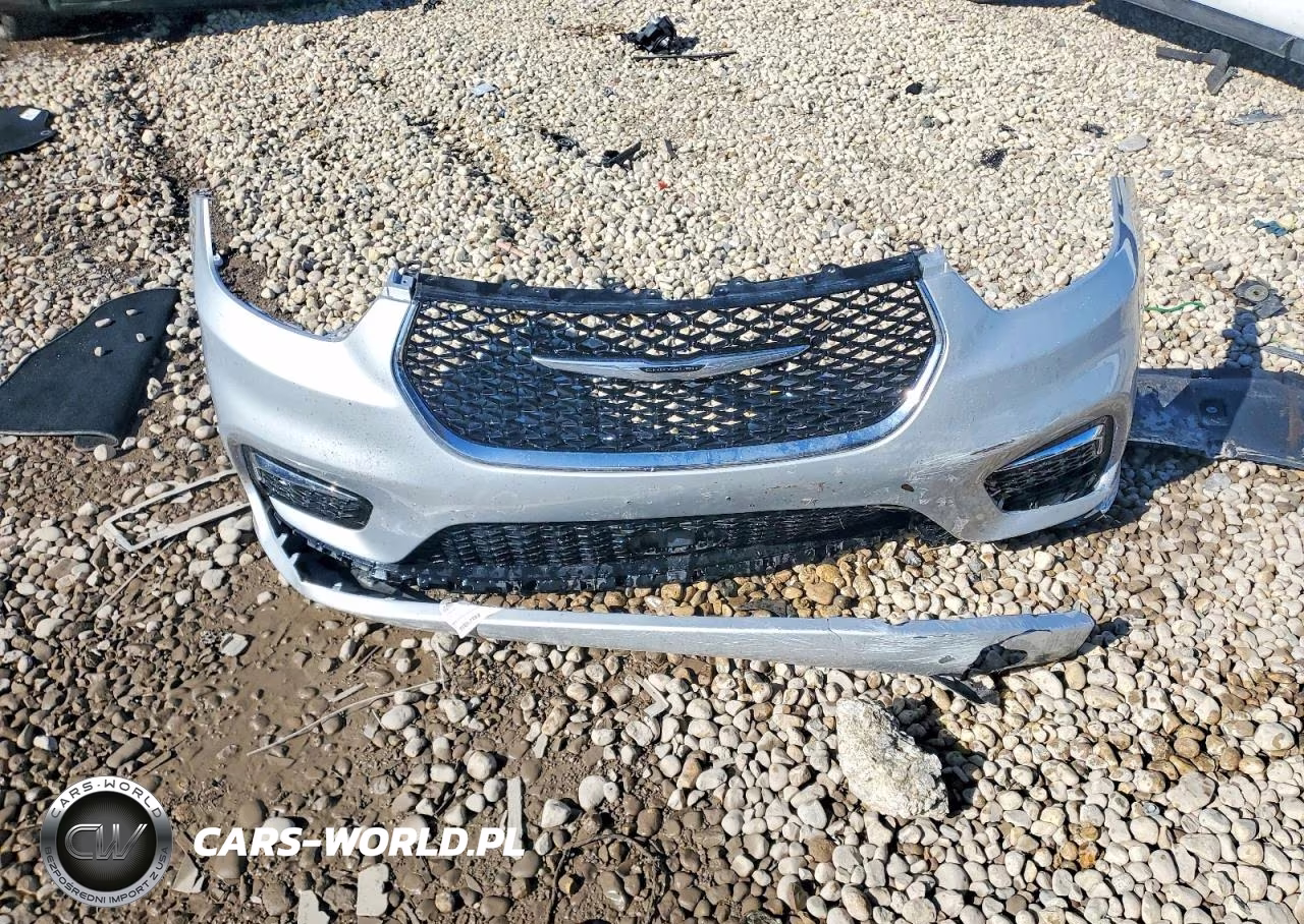 2024 Chrysler Pacifica Touring L VIN:2C4RC1BG0RR182946 - 13