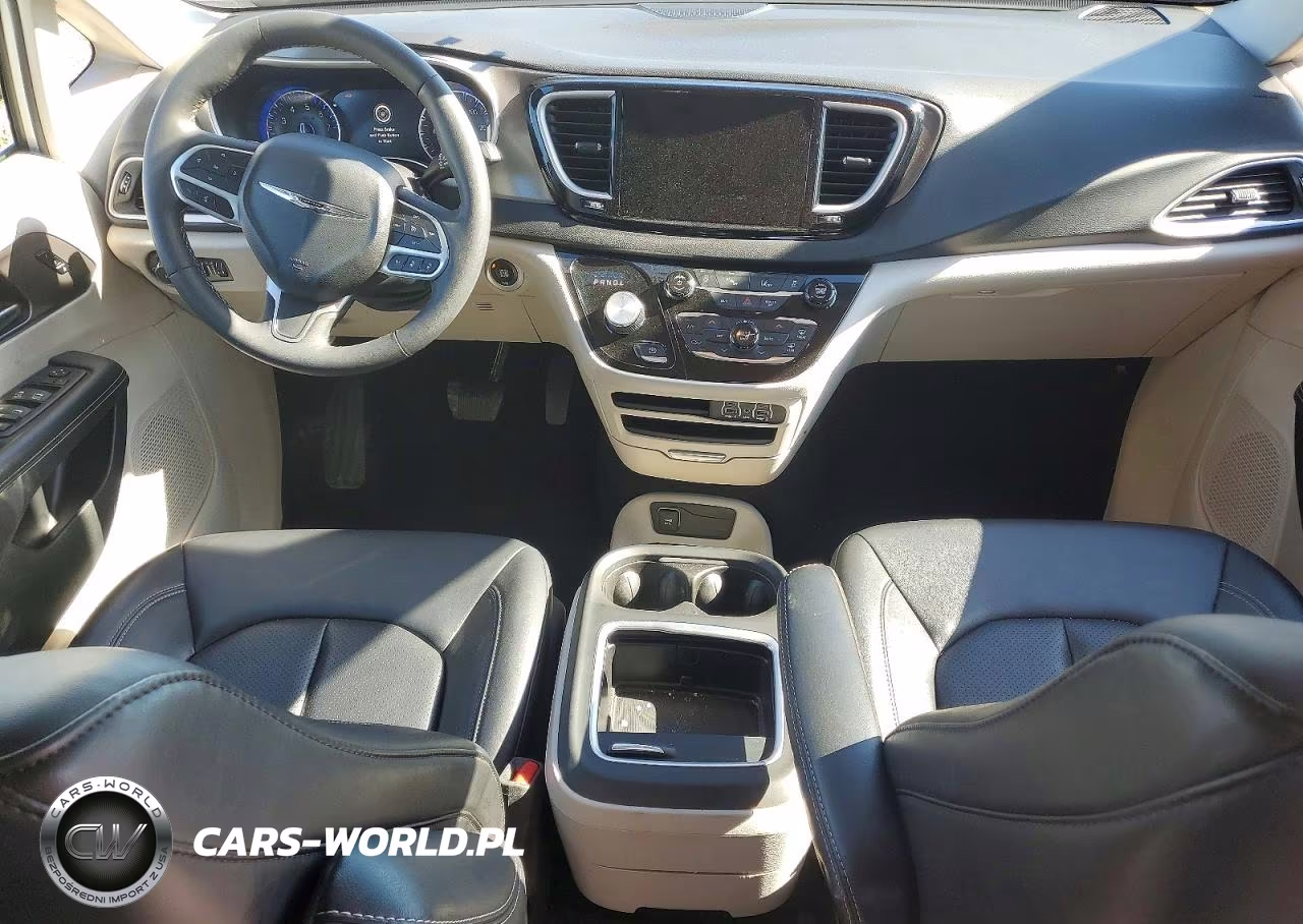 2024 Chrysler Pacifica Touring L VIN:2C4RC1BG0RR182946 - 8